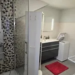 Hyper Centre, Ideal Pour 4 Pers Possibilite 6 Couchages Appartement